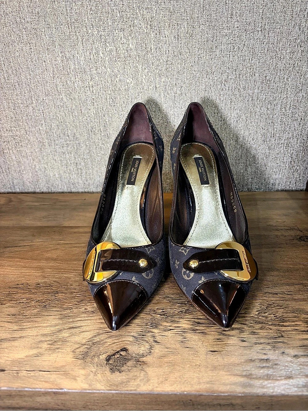 Louis Vuitton Monogram Pointed-Toe Heels Black & Brown US 7.5